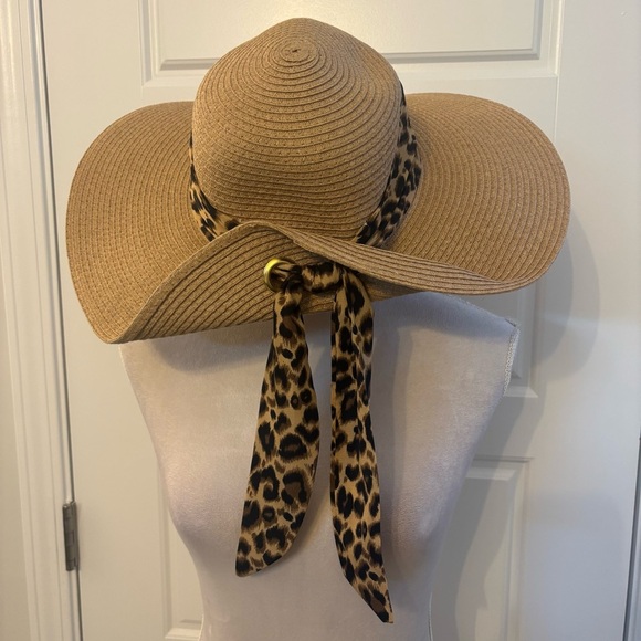 Adrienne Vittadini Floppy Leopard Wrap Gold Logo Toast Hat Sun Shade Summer - Picture 4 of 10